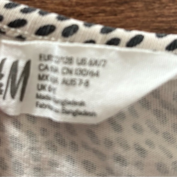 H&M Patterned Top - Picture 2 of 3